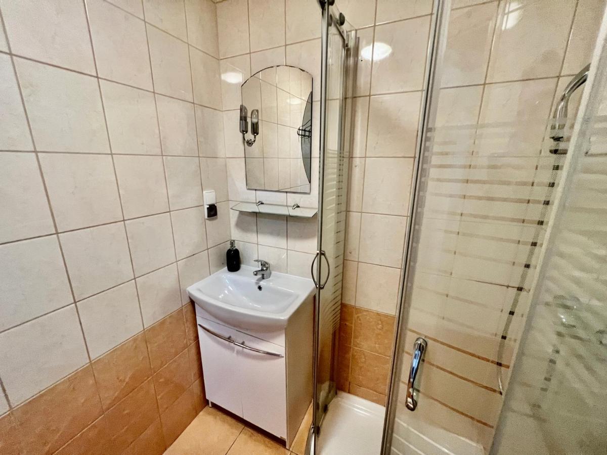 Przycup W Karkonoszach Apartamenty - Apartamenty Pod Sniezka Przy Wyciagu Bialy Jar Karpacz Blisko Stacji Pkp, Pks - Parking Gratis * Karpacz