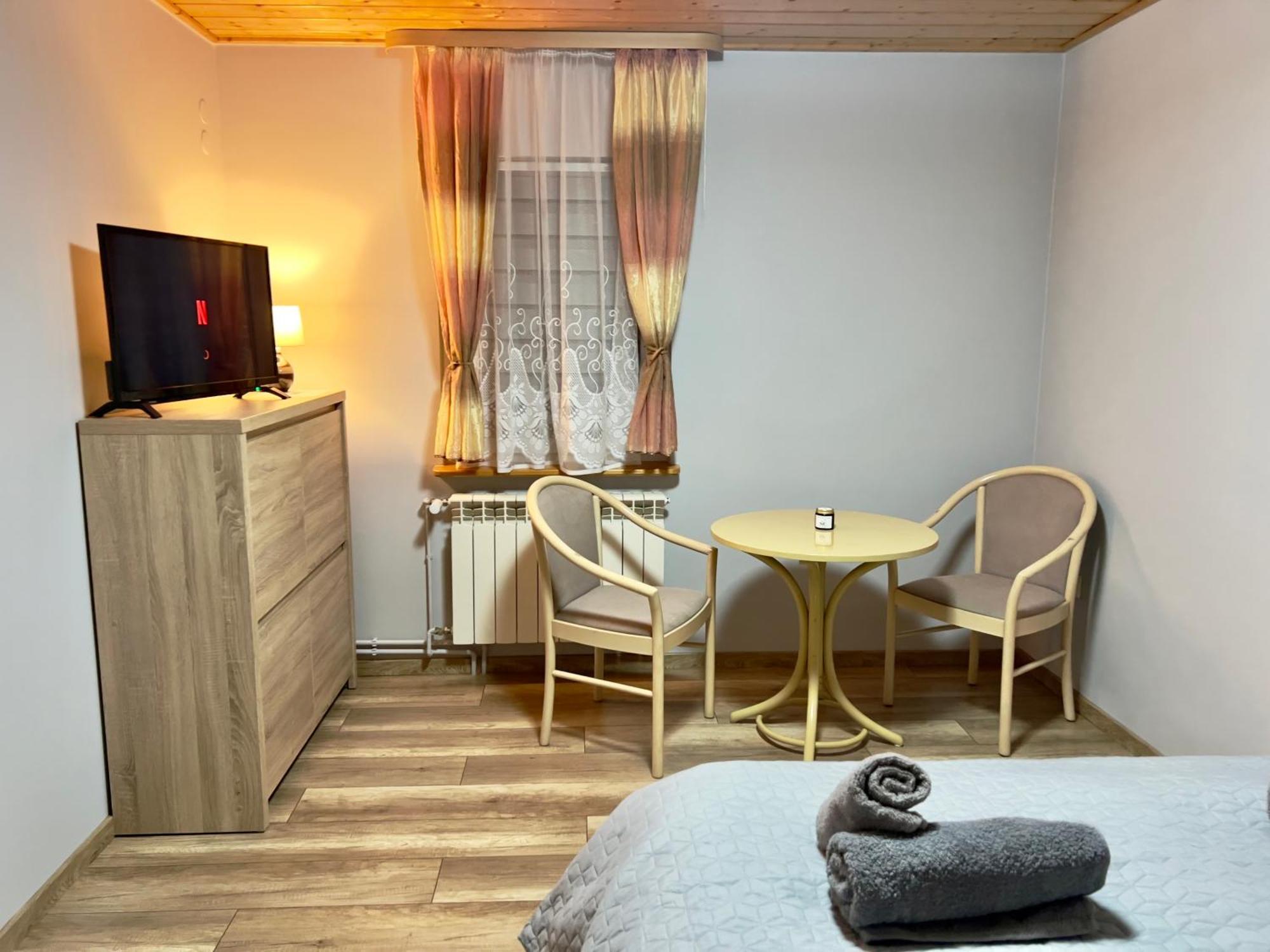 Przycup W Karkonoszach Apartamenty - Apartamenty Pod Sniezka Przy Wyciagu Bialy Jar Karpacz Blisko Stacji Pkp, Pks - Parking Gratis Karpacz